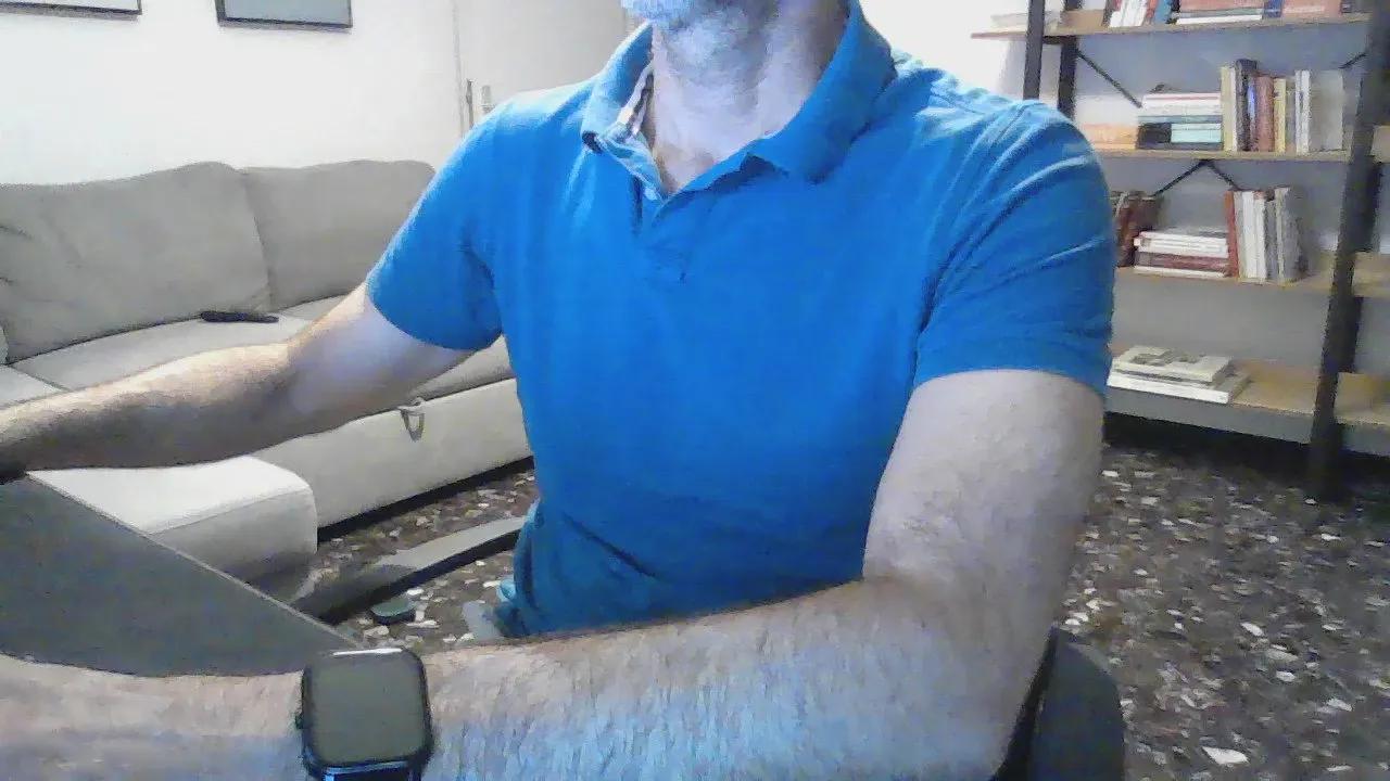 Offline orwar on Cam4