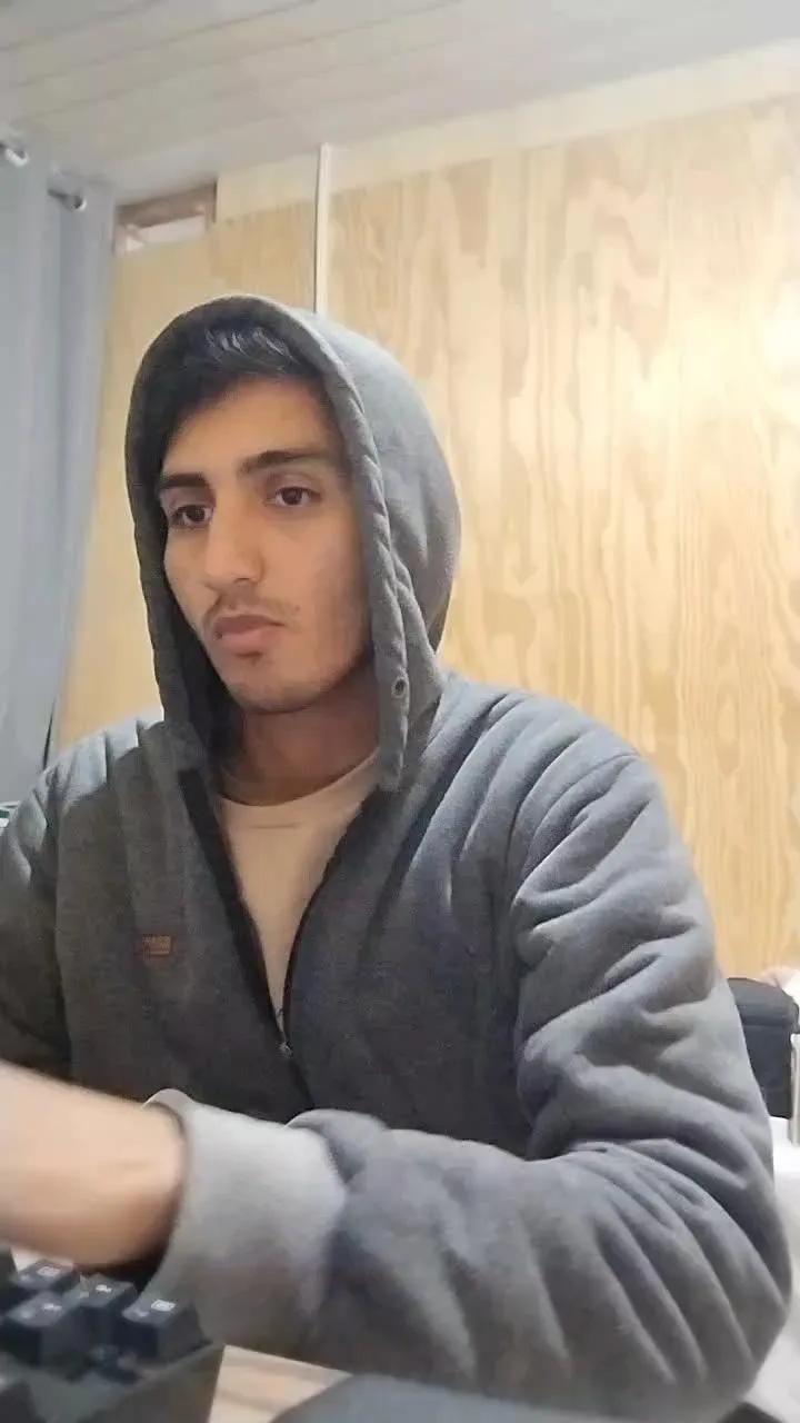 Offline ottercwb on Cam4