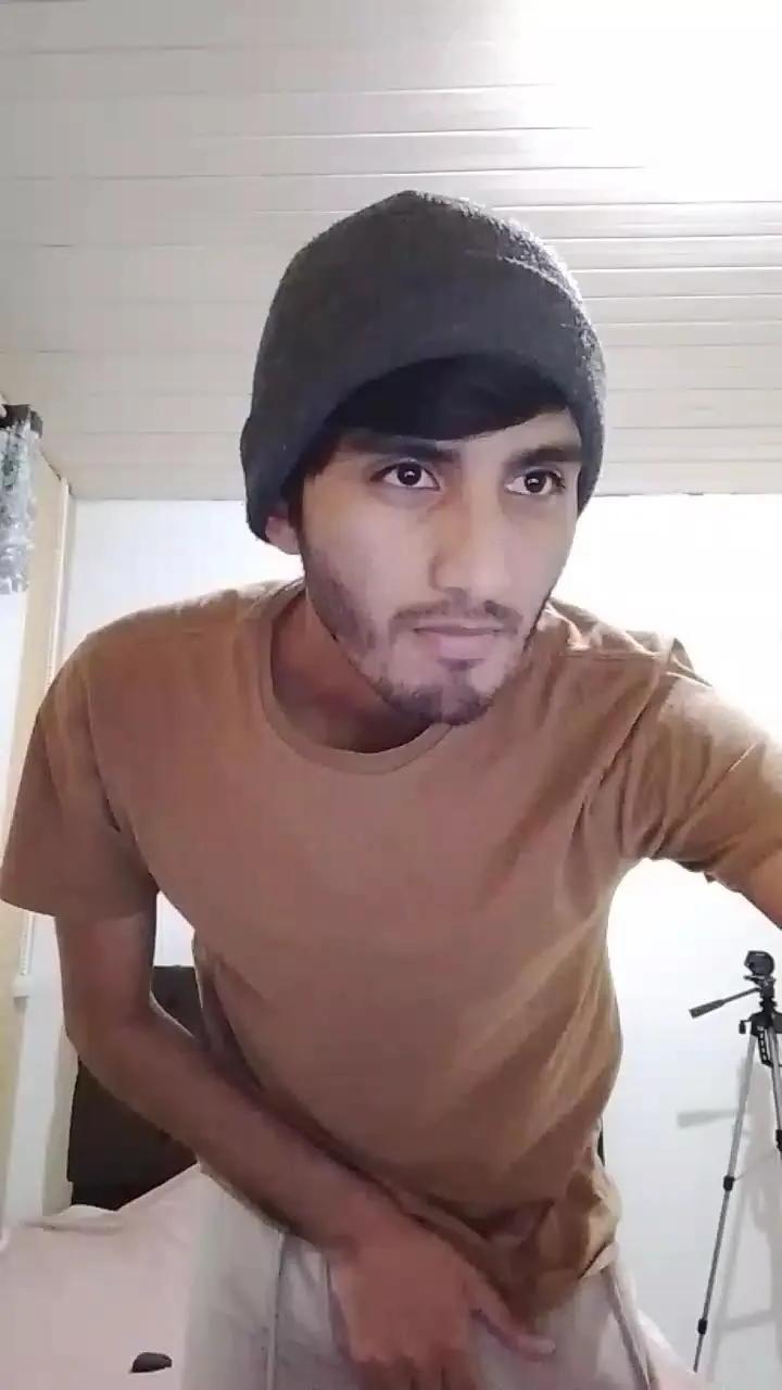 Offline ottercwb on Cam4