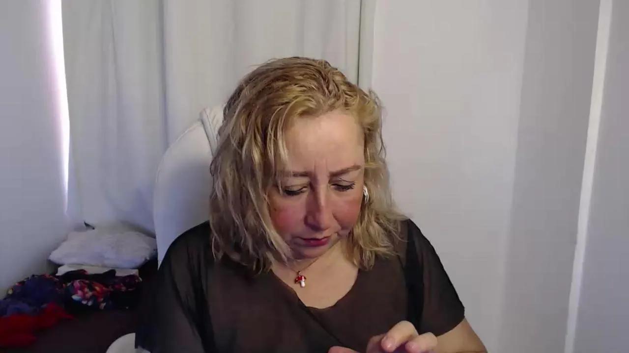 paiper_halliwey