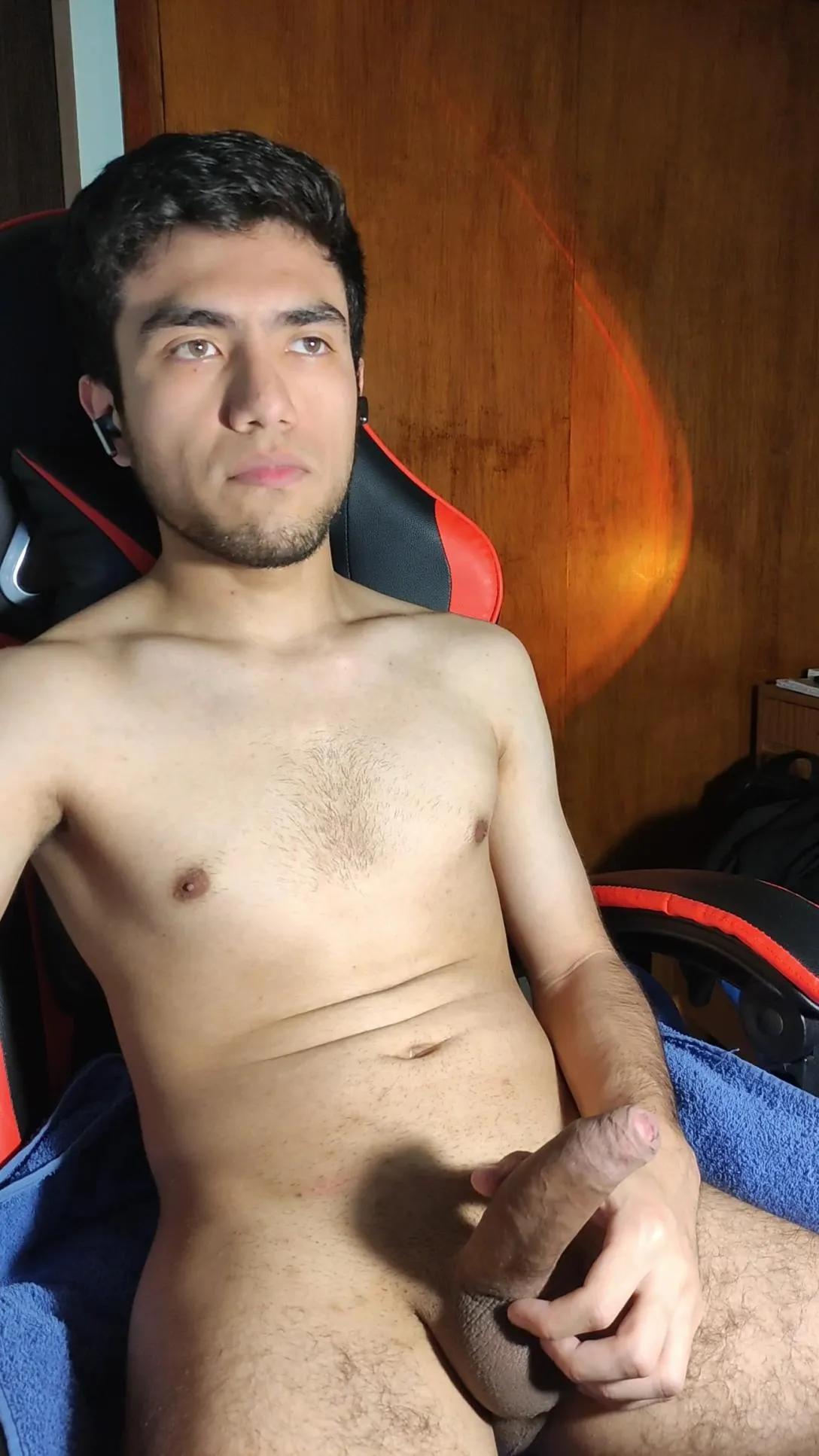 Offline pattcammodel on Cam4