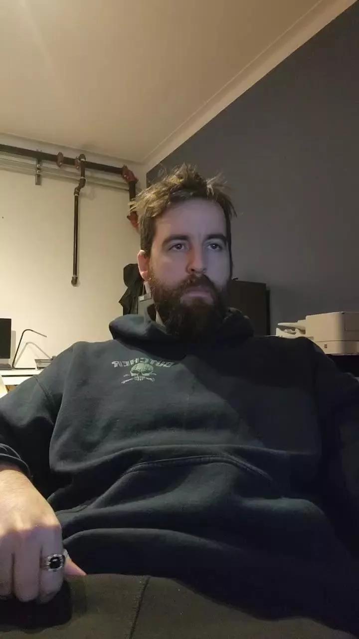 Pauly1988 on Cam4 