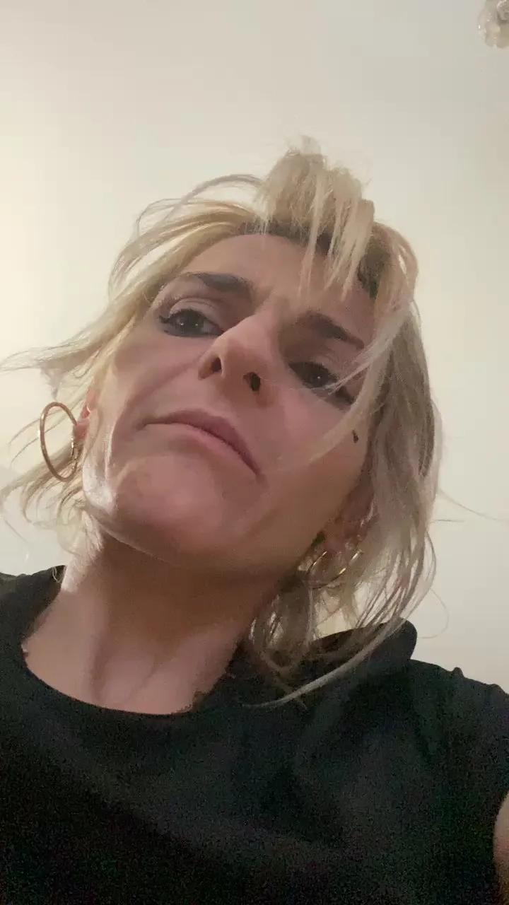 Offline Pechefraise30 on Cam4