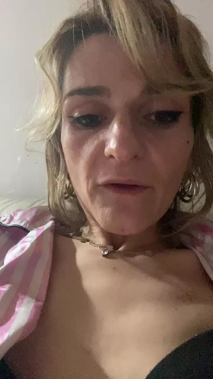 Offline Pechefraise30 on Cam4