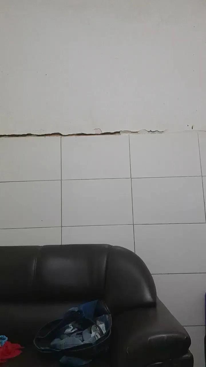 Offline Pedrog24 on Cam4