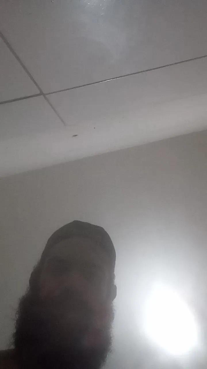 Offline Pedrog24 on Cam4