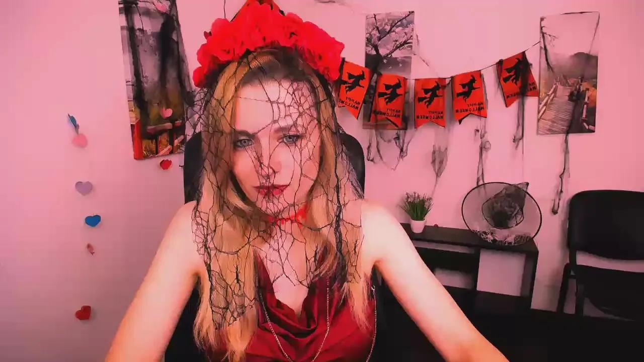 PeppyMia —  #armpits #smoke #C2C #striptease #spanking #cute #new