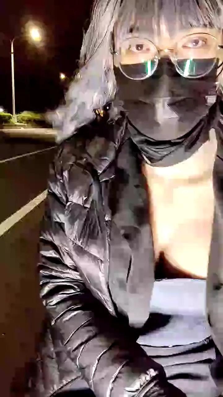 Offline pervertedslut1 on Cam4