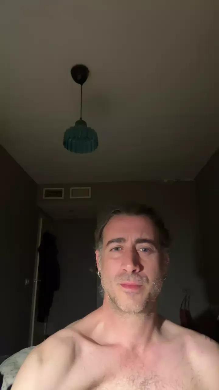 Pollon29_cm on Cam4 