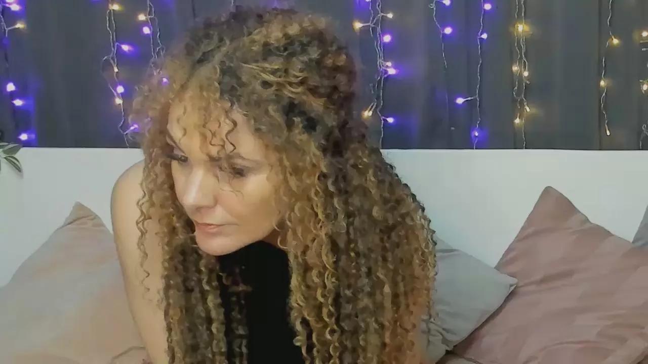 Freechat PollyHard21 on Cam4