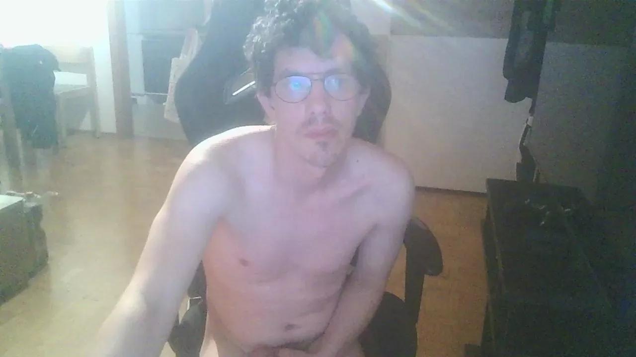 poppen2023 on Cam4 