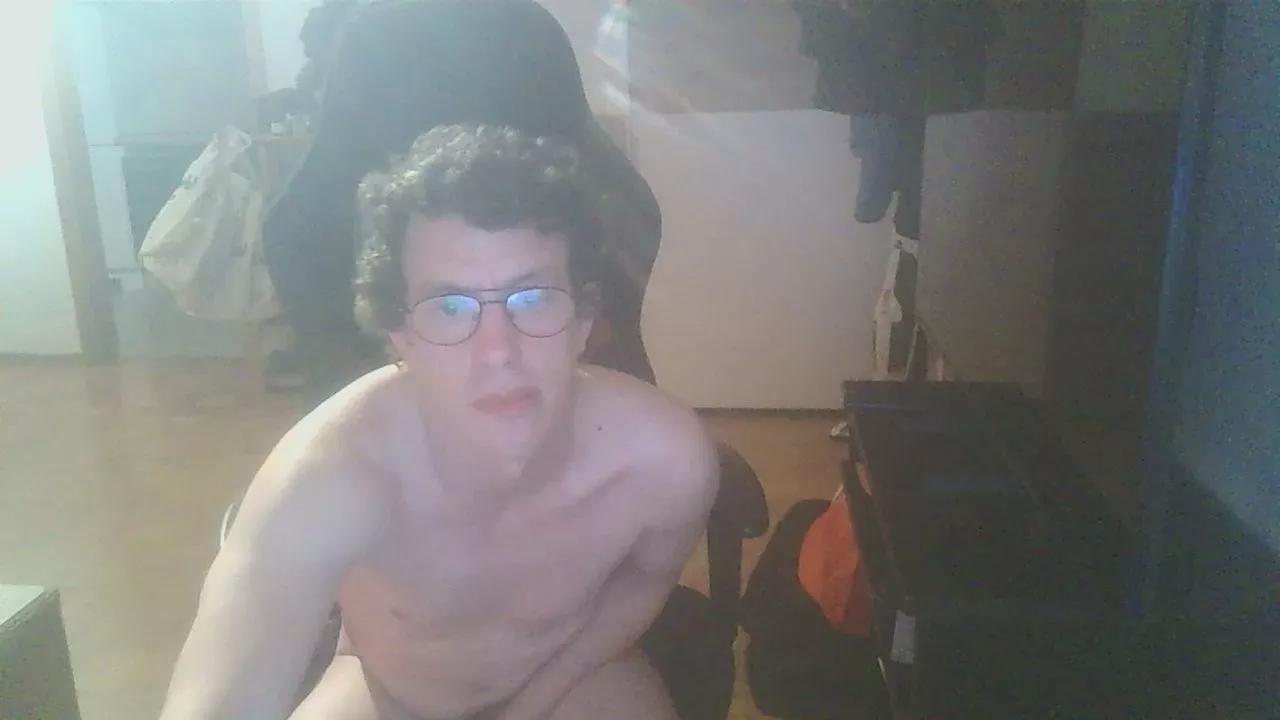 poppen2023 on Cam4 