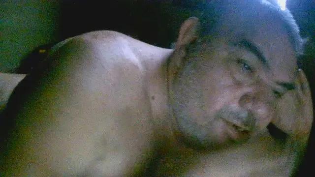 Offline praia_grande on Cam4