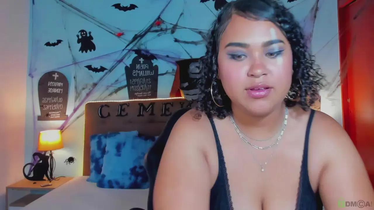 Prettyy_zoe —  #feet #spanking #C2C #masturbation #cute #pussy #ass