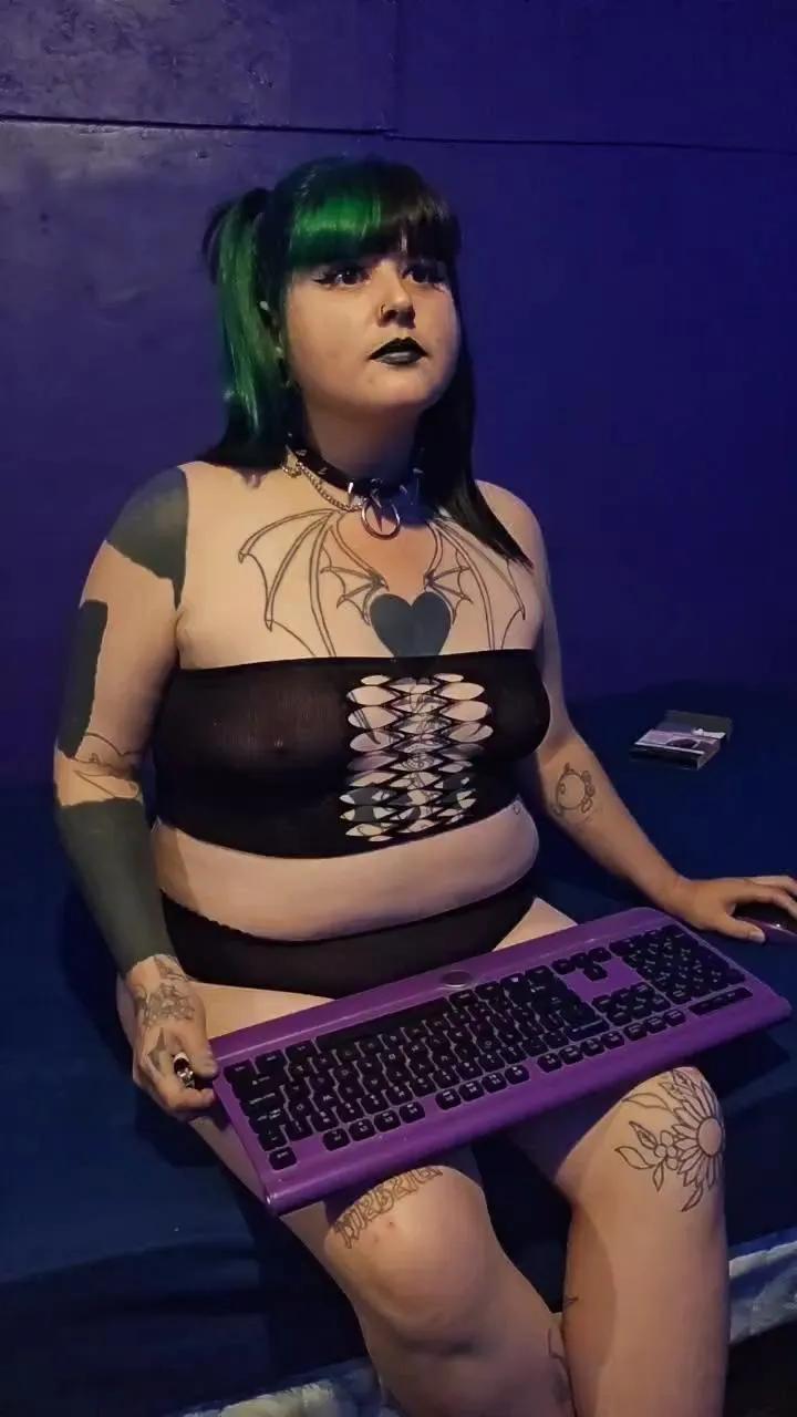 purplediamond79 on Cam4 