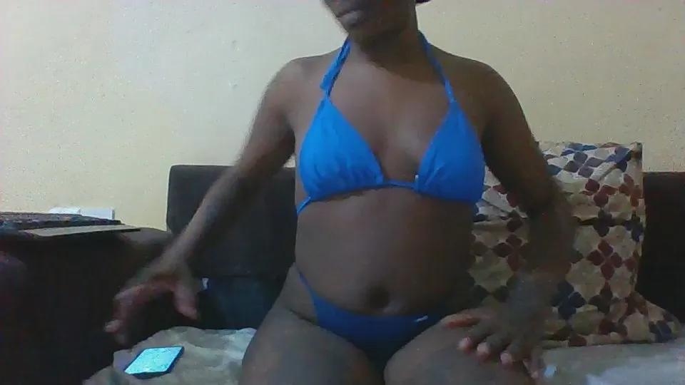 Offline Queen_grasha on Cam4