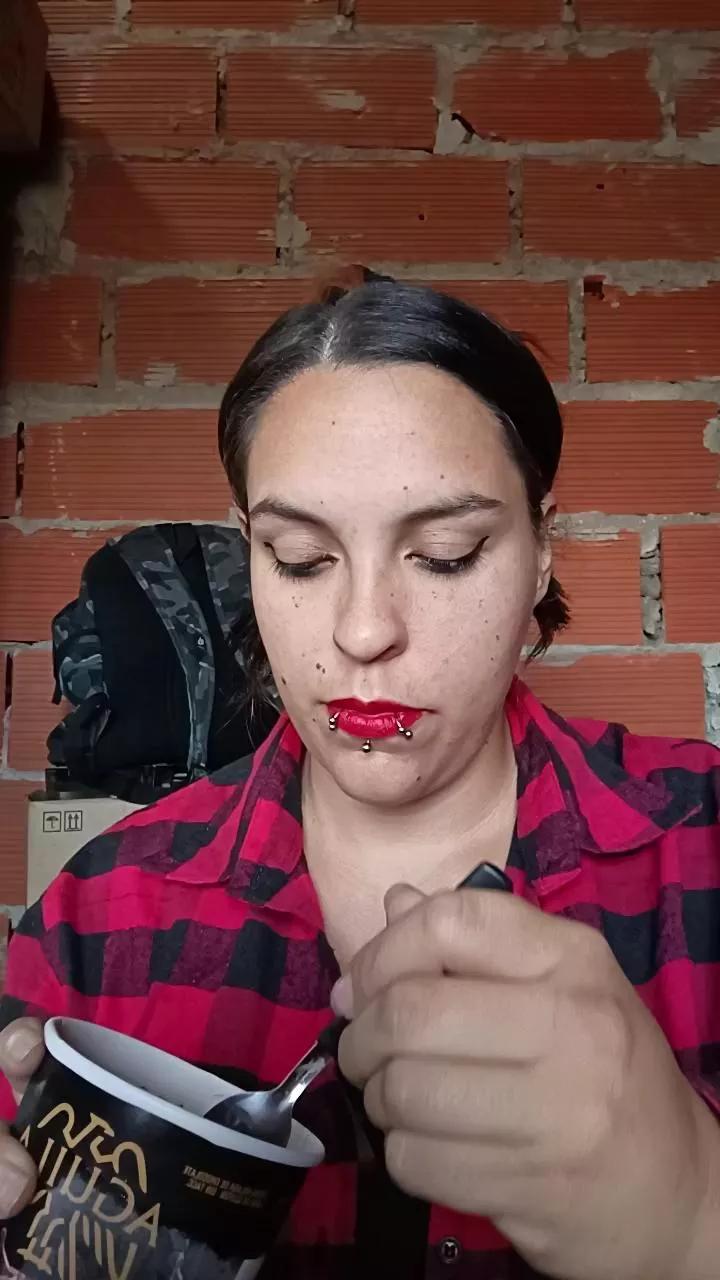 QueenLeise on Cam4 