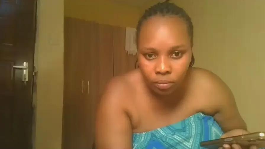 Avatar of Queenlily25