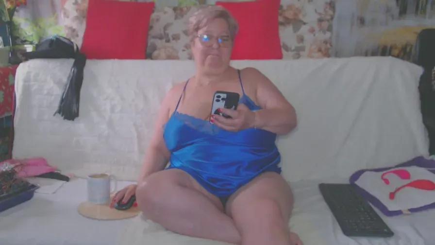 QueenPammy on Cam4 
