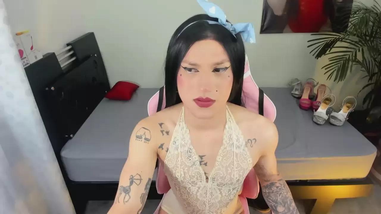 QueenRamona_Hot on Cam4 