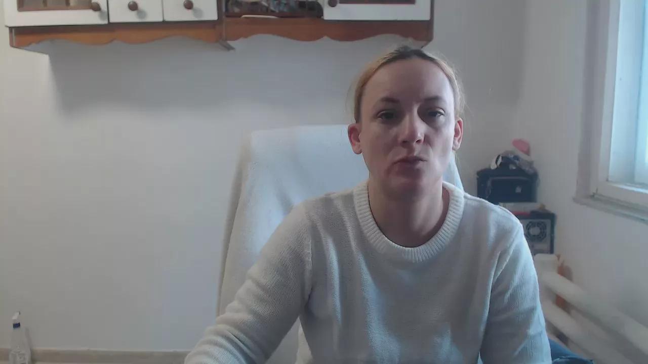 queensinner on Cam4 