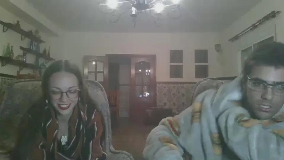 Offline Quenomirees on Cam4