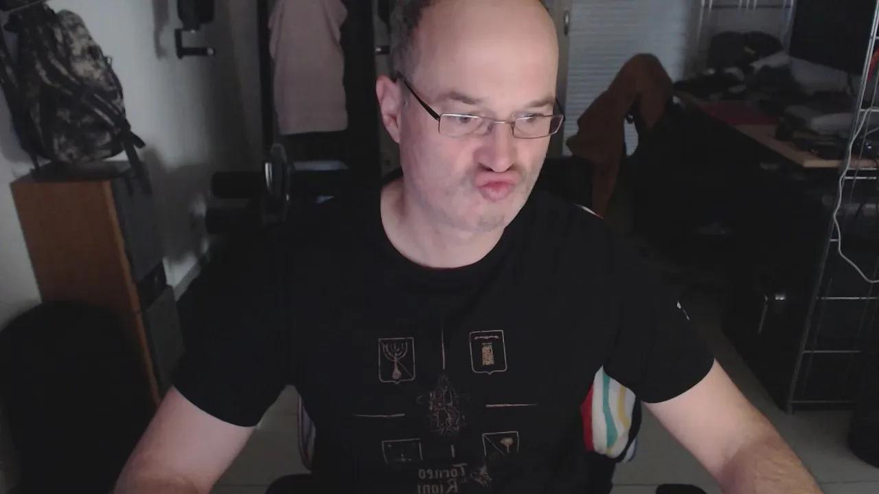 randeliano — Freechat on Cam4