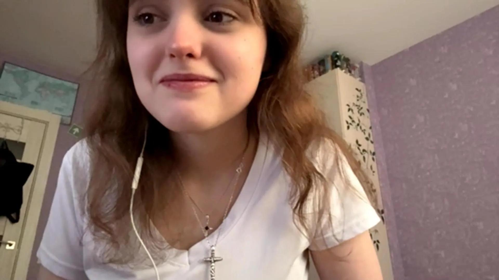 RandiSwarthout —  #schoolgirl #cute #feet