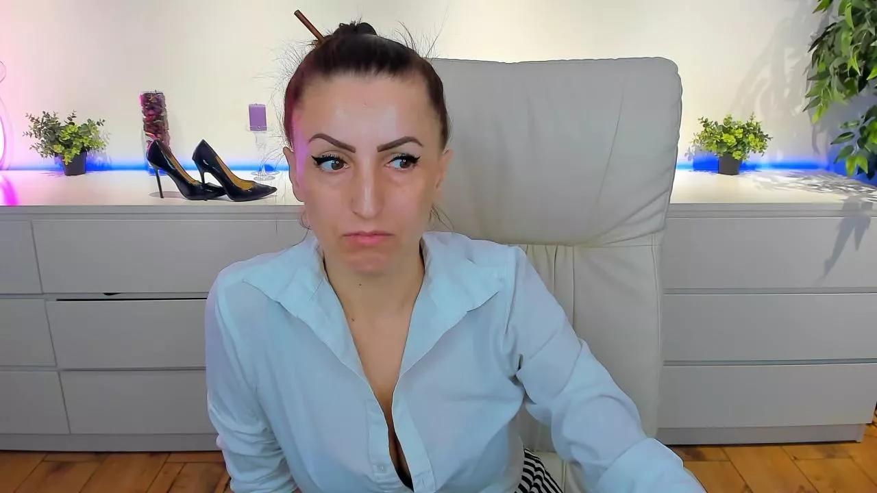 Rebeca_Diamond on Cam4 
