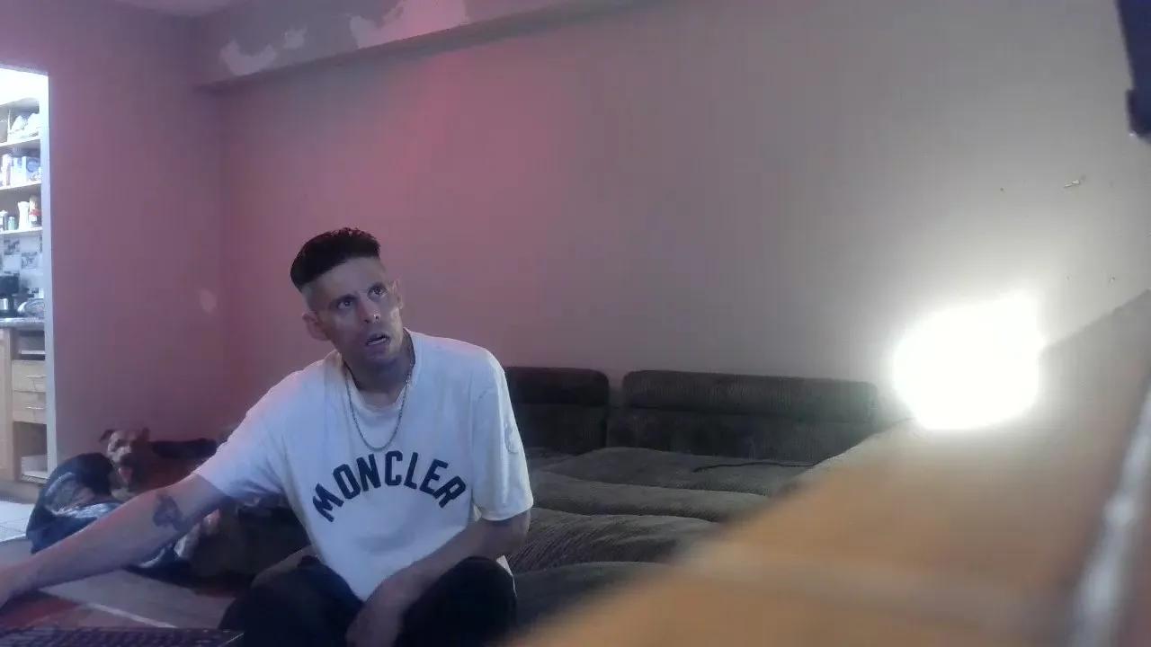 Relli69 on Cam4 