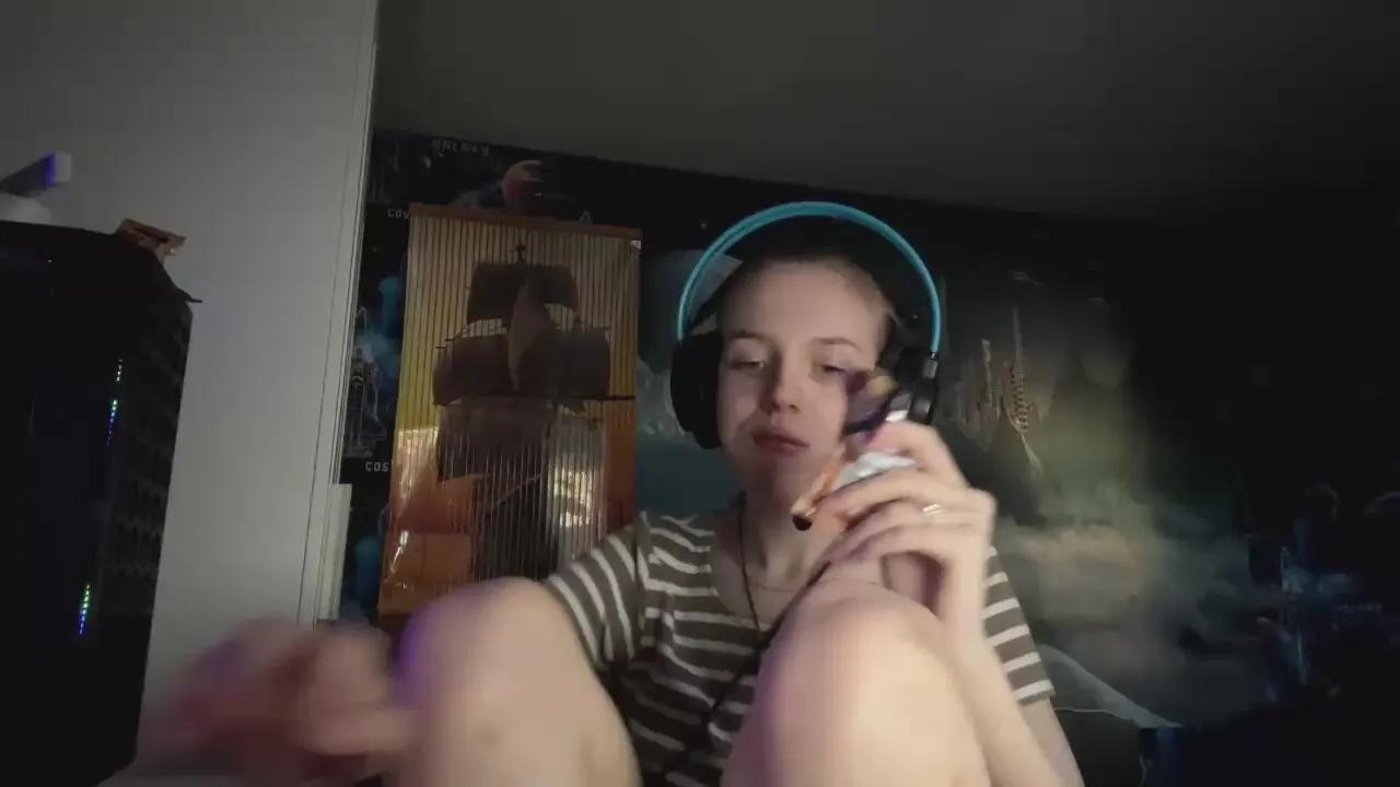 ReynaCoppage — Freechat on Cam4