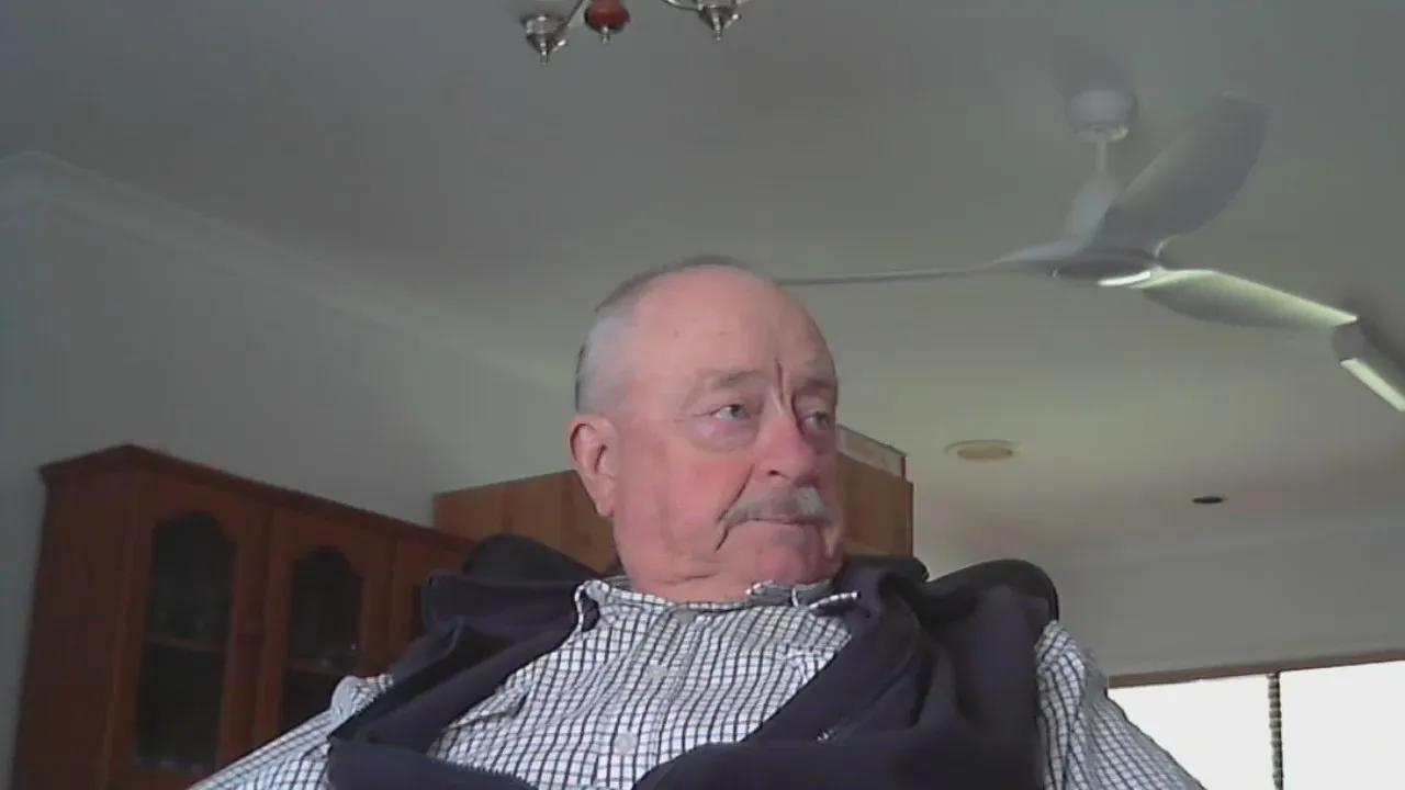 Freechat robert_51xx on Cam4