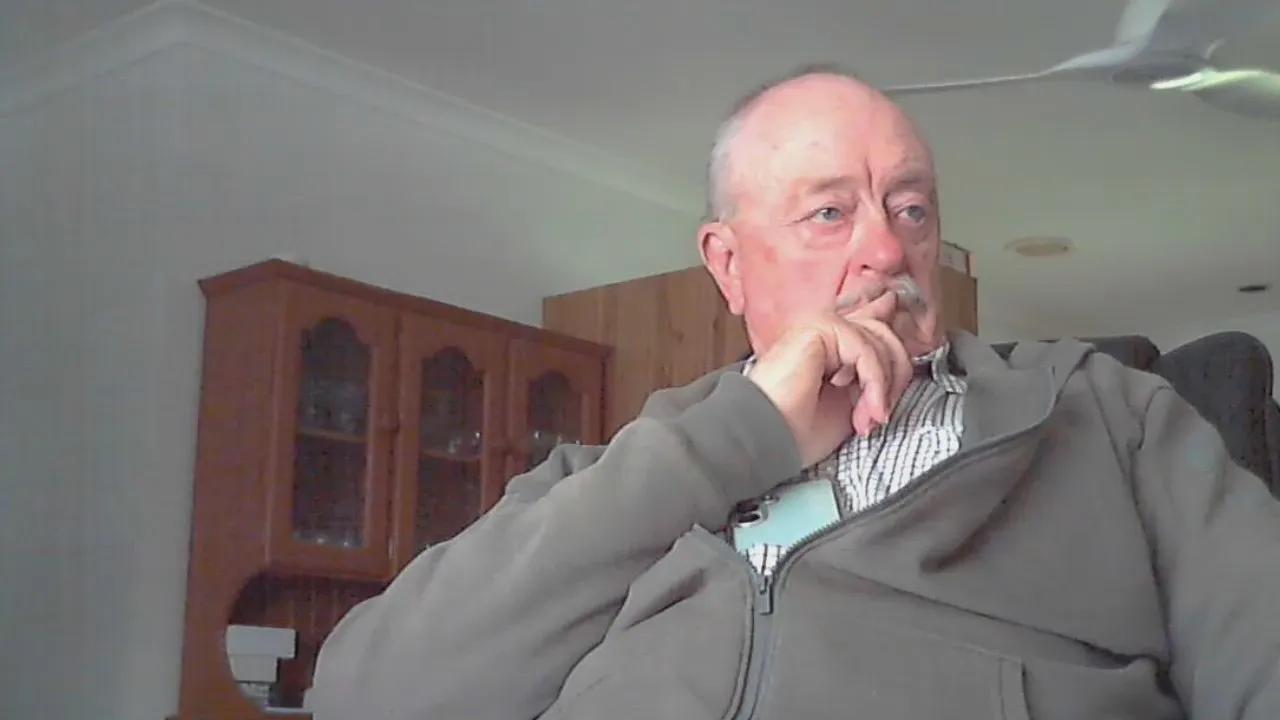 Freechat robert_51xx on Cam4