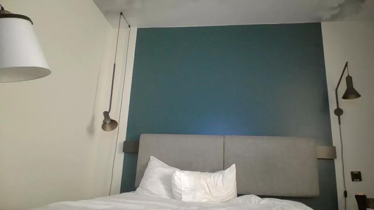 rodrigo3724 on Cam4 