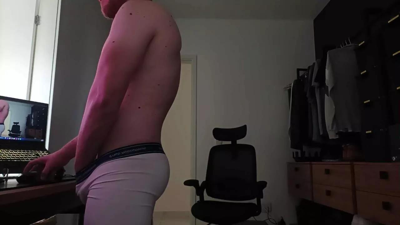 rodrigoeng_ on Cam4 
