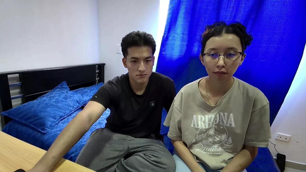 RoseandViktor23 on Cam4 