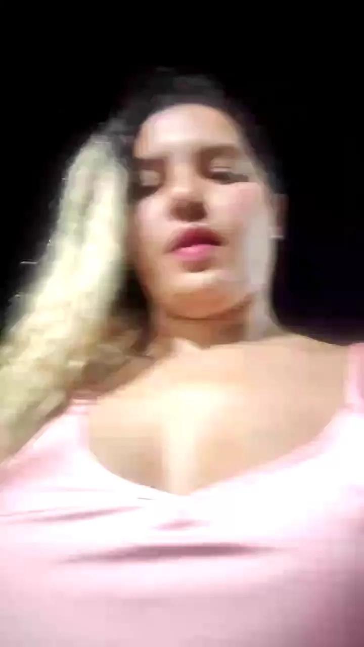 Rossita_Golden1 on Cam4 
