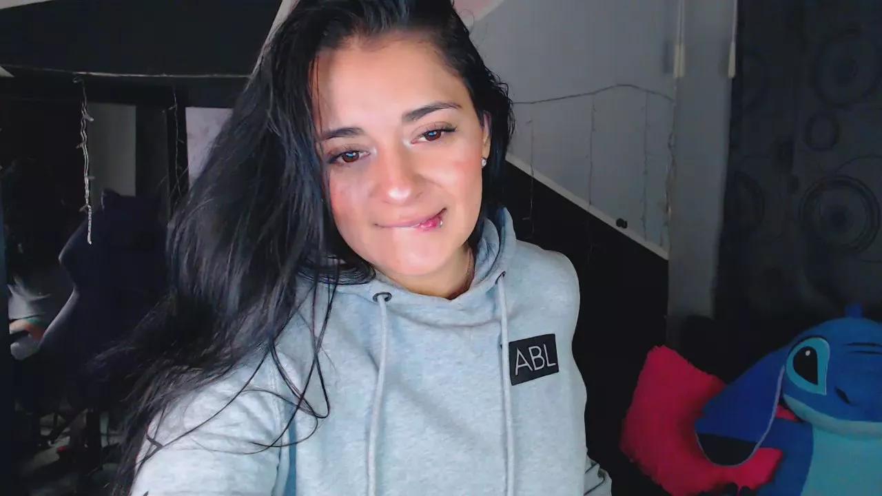 Samanta_james19 on Cam4 
