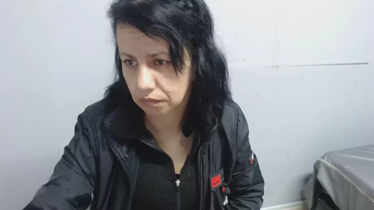 SamanthaRedsx21 on Cam4 