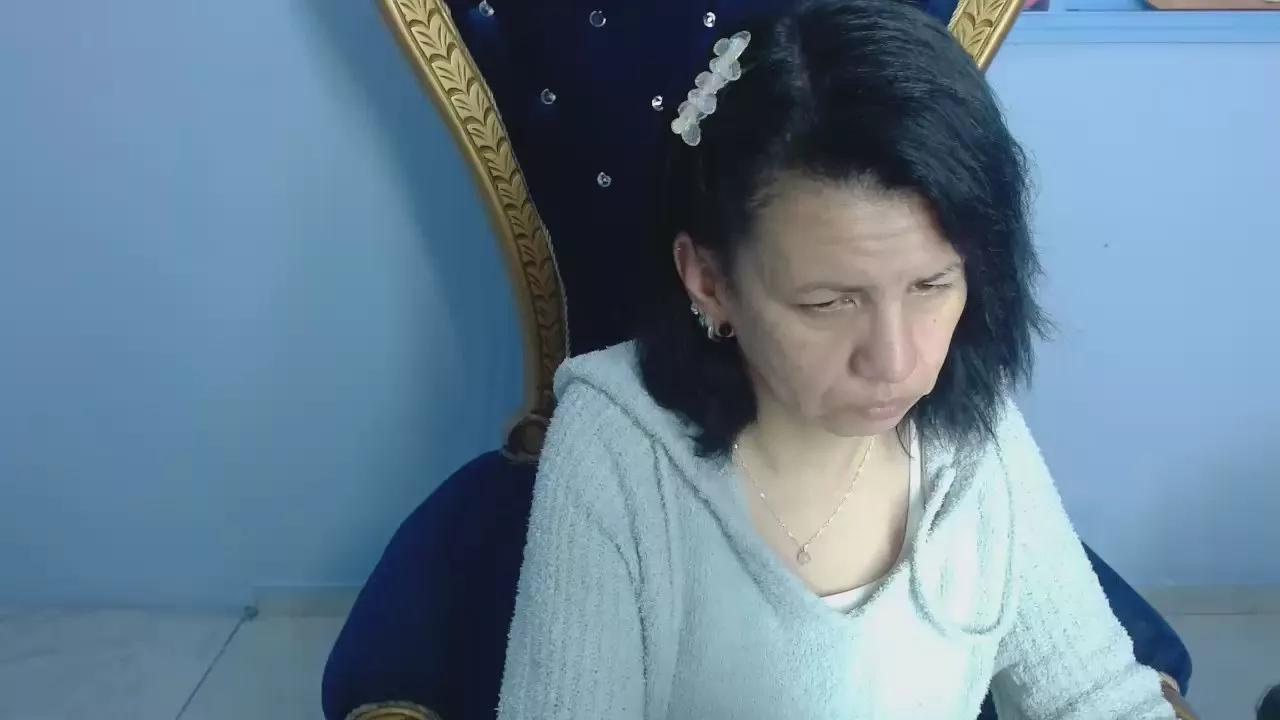 SamanthaRedsx21 on Cam4 