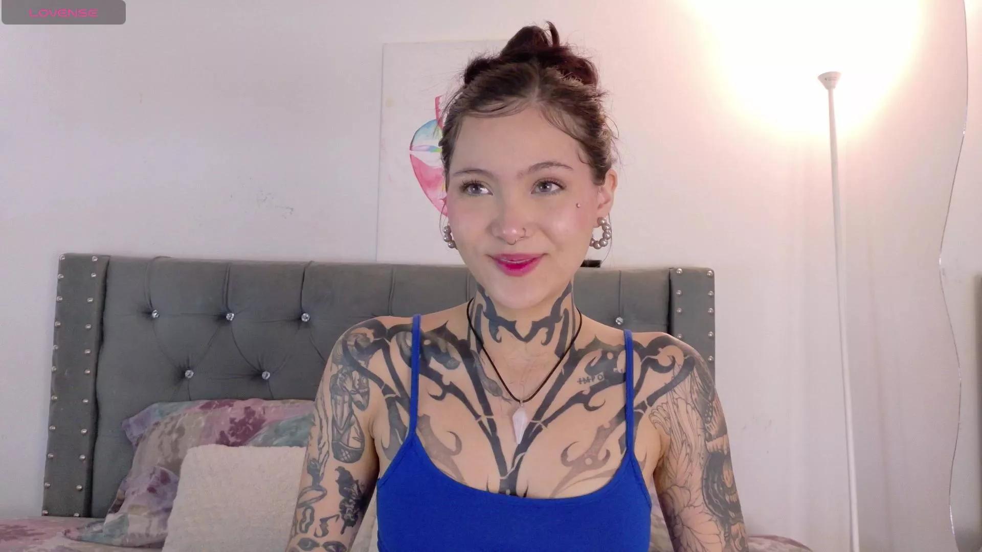 Offline sara_queen9 on Cam4