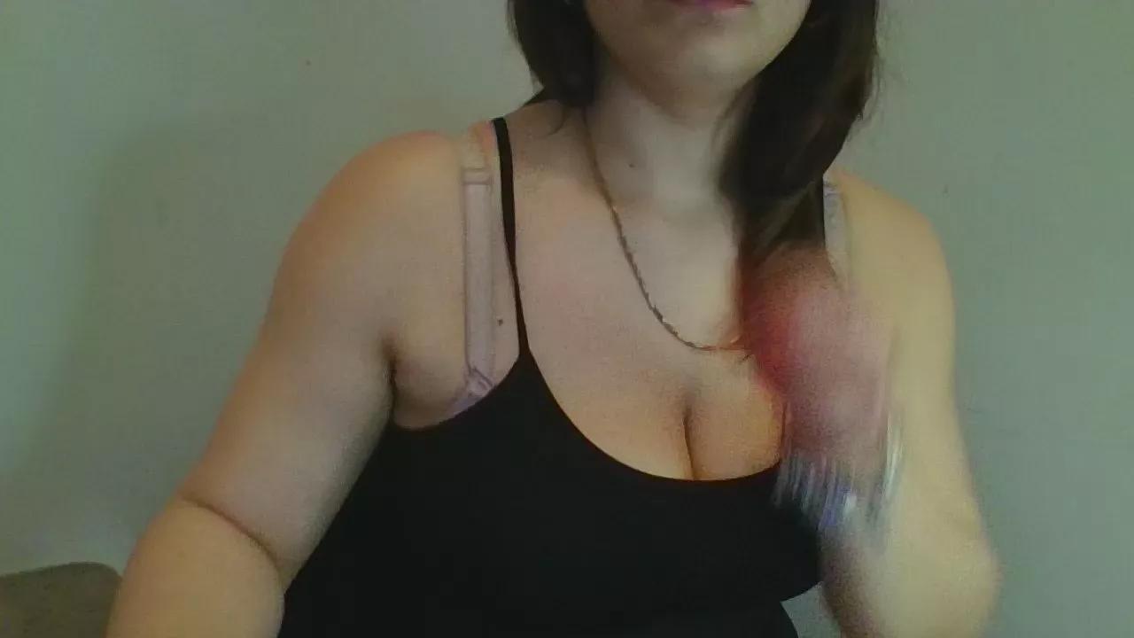 saraa88 on Cam4 