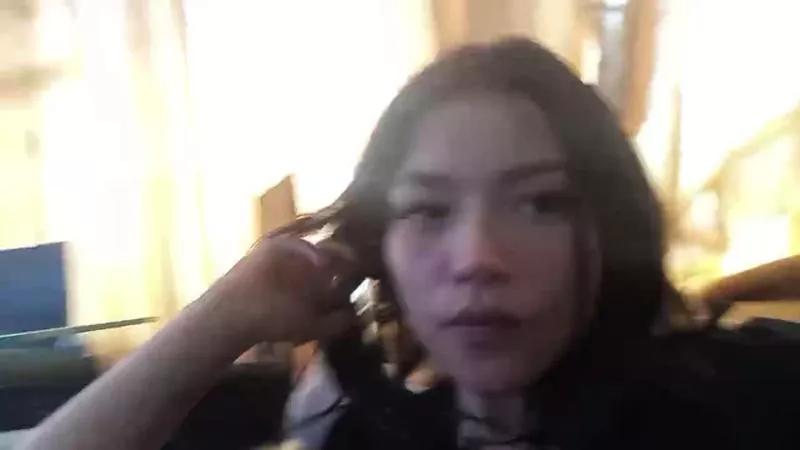 Saraandelchota on Cam4 