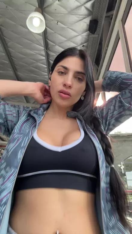 Offline Sarah_Muller8 on Cam4