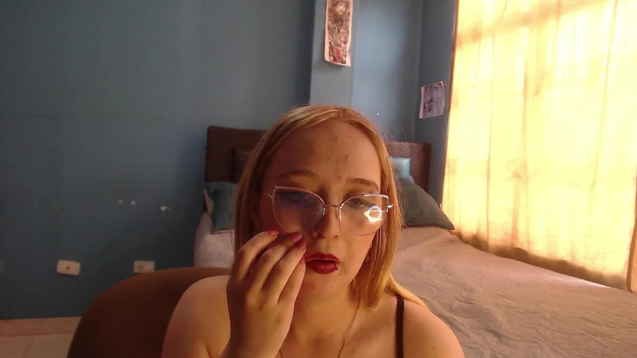 Saraross1 on Cam4 