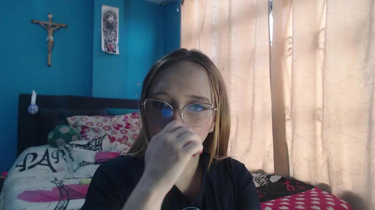 Saraross1 on Cam4 
