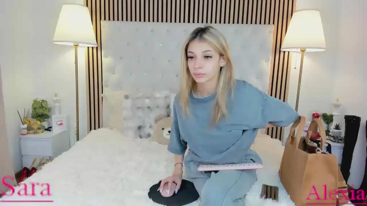 sarawhite20 —  #cum #strapon #striptease #pee #blowjob #anal #lesbian