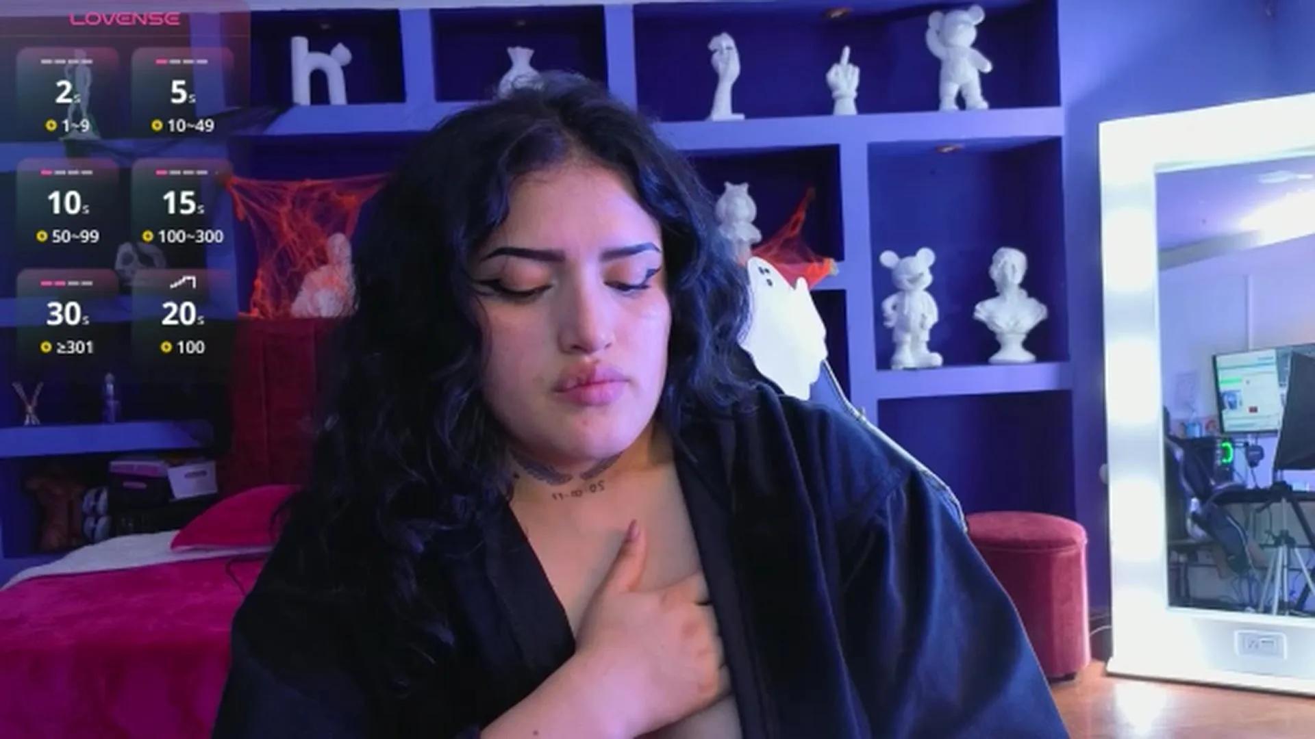 sari_belle — Freechat on Cam4