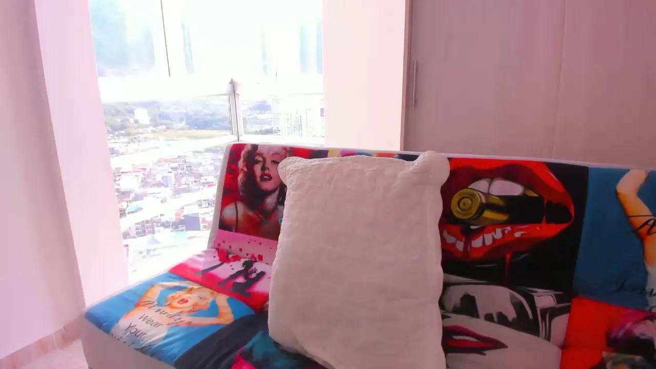 Offline SaritaSweet4 on Cam4
