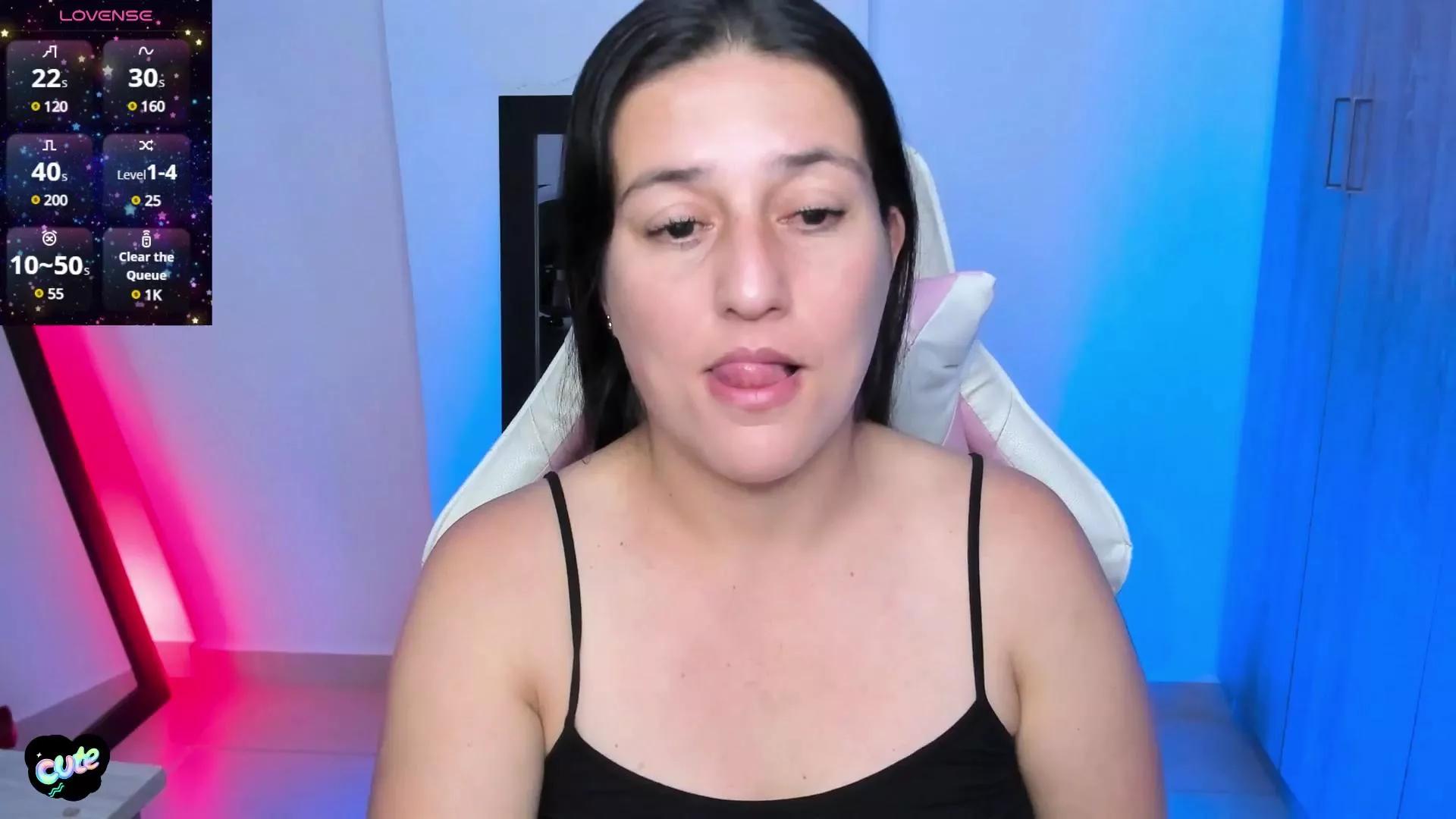 Saskyaa on Cam4 